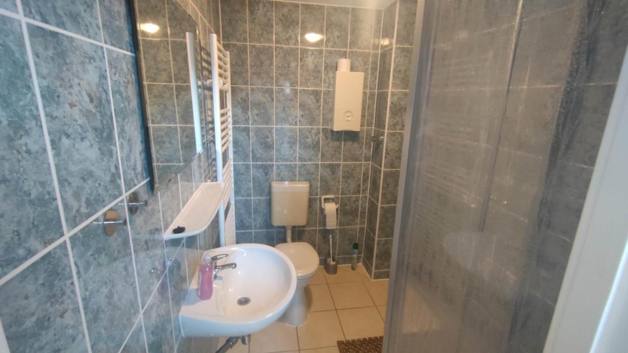 Fewo3-1 Zim-2 Einz Bett-2 Pers-Kueche-Dusche Wc Berlín Exteriér fotografie